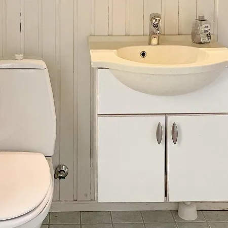 4 Person In Frorup-by Traum *