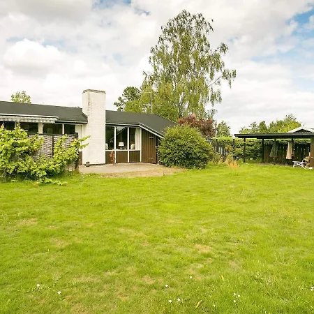 Σπίτι διακοπών 4 Person In Frorup-by Traum *