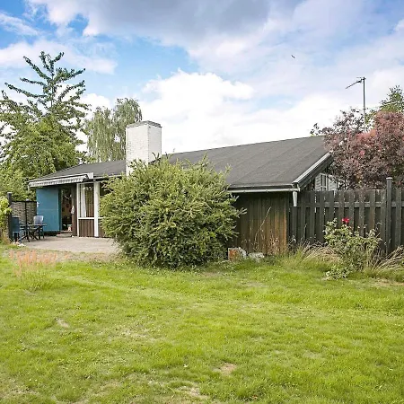 4 Person In Frorup-by Traum * Frorup